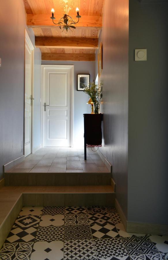 Chez Pique-Fesse Chambre D'Hote Saint-Martin-L'ars Exterior photo