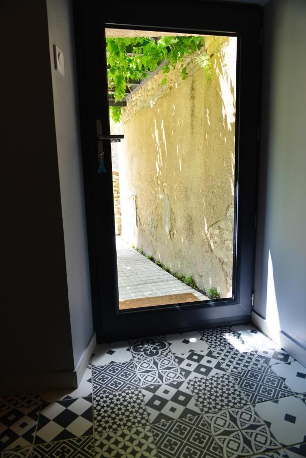Chez Pique-Fesse Chambre D'Hote Saint-Martin-L'ars Exterior photo
